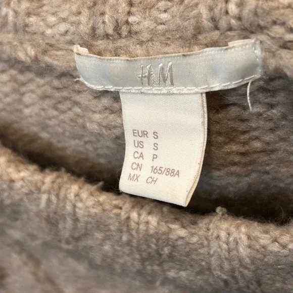 H&M Cable Knit Bobble Sweater Taupe Oatmeal Boxy Cropped Women's Small - Picture 3 of 7